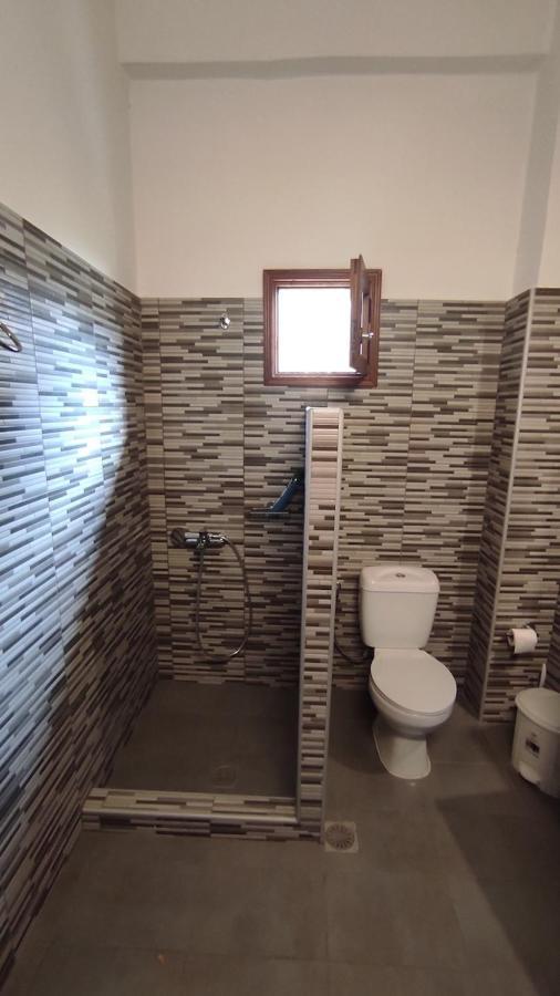 אמרינתוס Cosy Apartment In Relaxed Neighbourhood מראה חיצוני תמונה