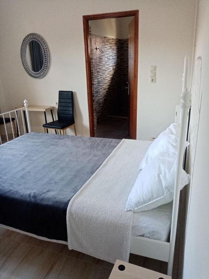 אמרינתוס Cosy Apartment In Relaxed Neighbourhood מראה חיצוני תמונה
